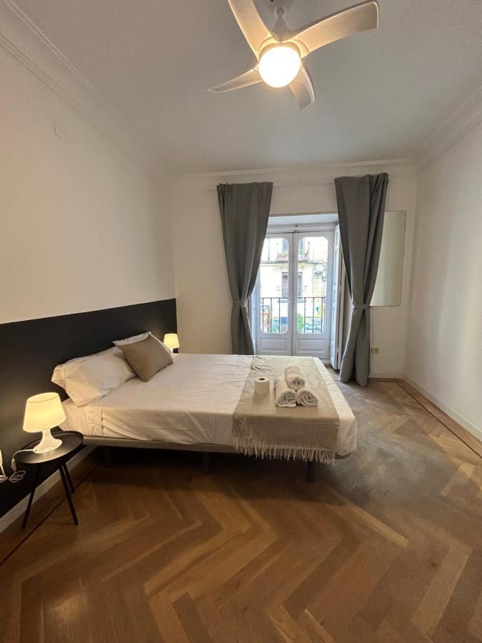 Villa Rooms Madrid Exteriör bild