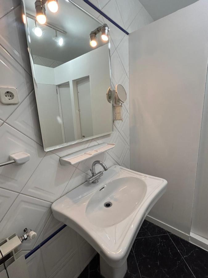 Villa Rooms Madrid Exteriör bild
